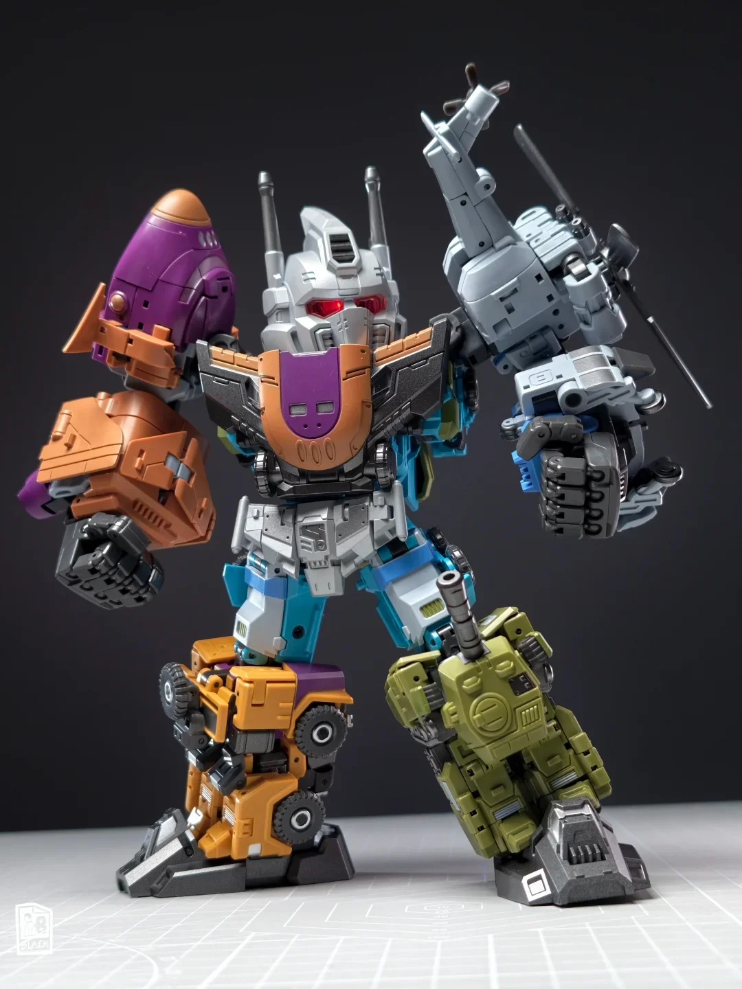 【EN STOCK】 Figurine articulée en acier Kiddy Party JGM-SKP03 Bruticus, jouet combiné qui peut émettre de la lumière, jouet transformable, modèles de jouets pour garçons