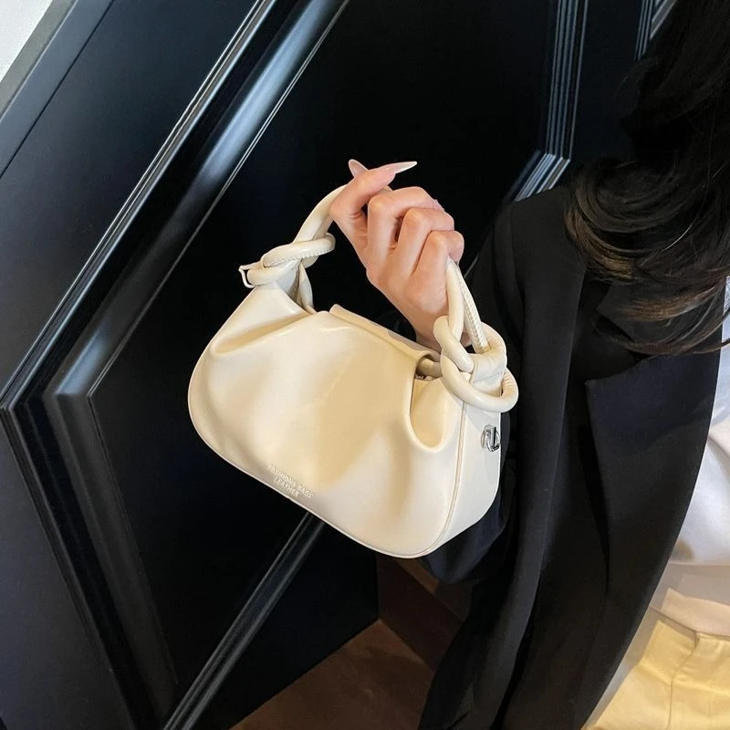 

Модные облачные текстурированные клатчи из искусственной кожи, новинка 2025 года, нишевая дизайнерская застежка с рюшами и ручкой, мягкие мини-сумки, женские сумки через плечо