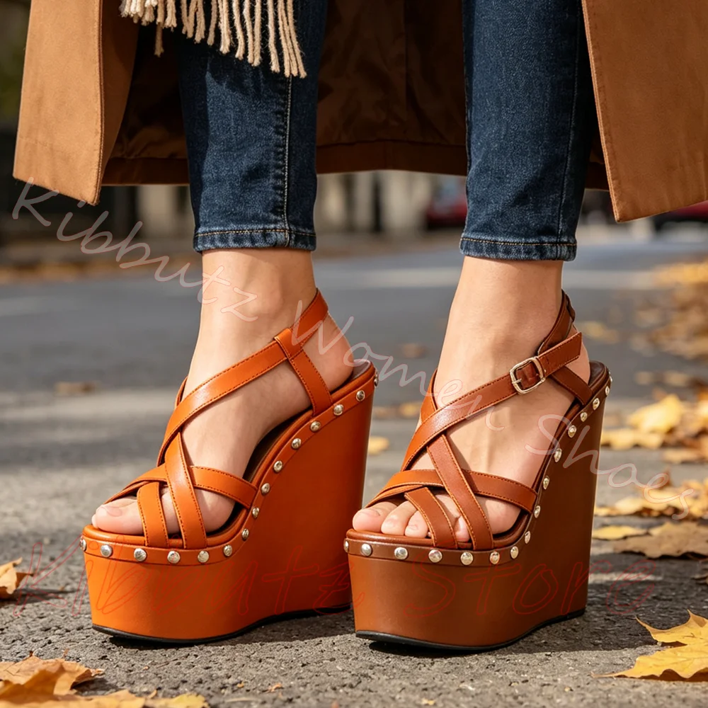Rivets Sandals Platform Leather Height Increasing Round Toe Cross Strap Fashion Elegant Concise Sexy Novelty Hot Girls Shoes New