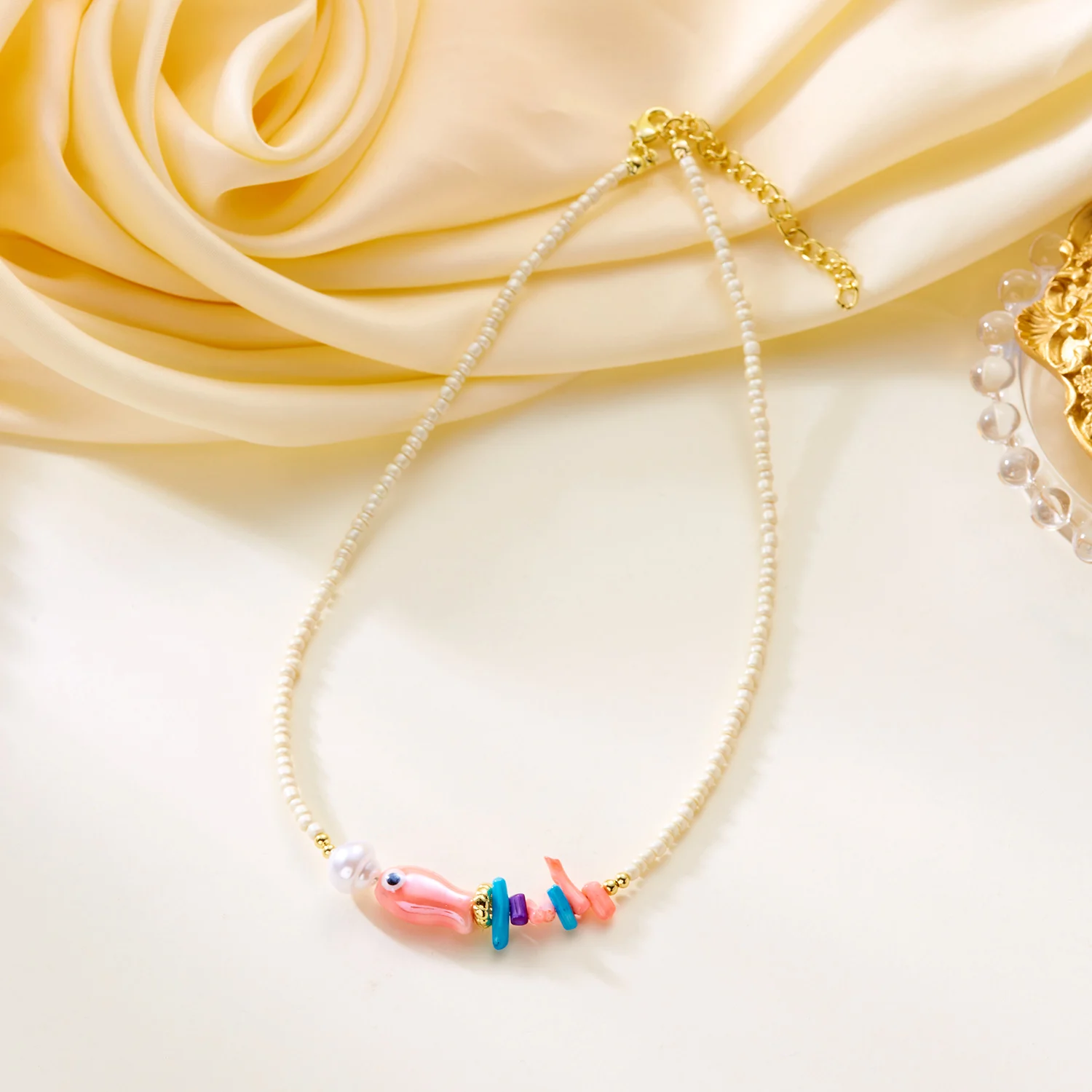 Collana con ciondolo conchiglia stella marina in ceramica colorata bohémien per donna, girocollo con perline fatto a mano, regalo di gioielli in stile vacanza