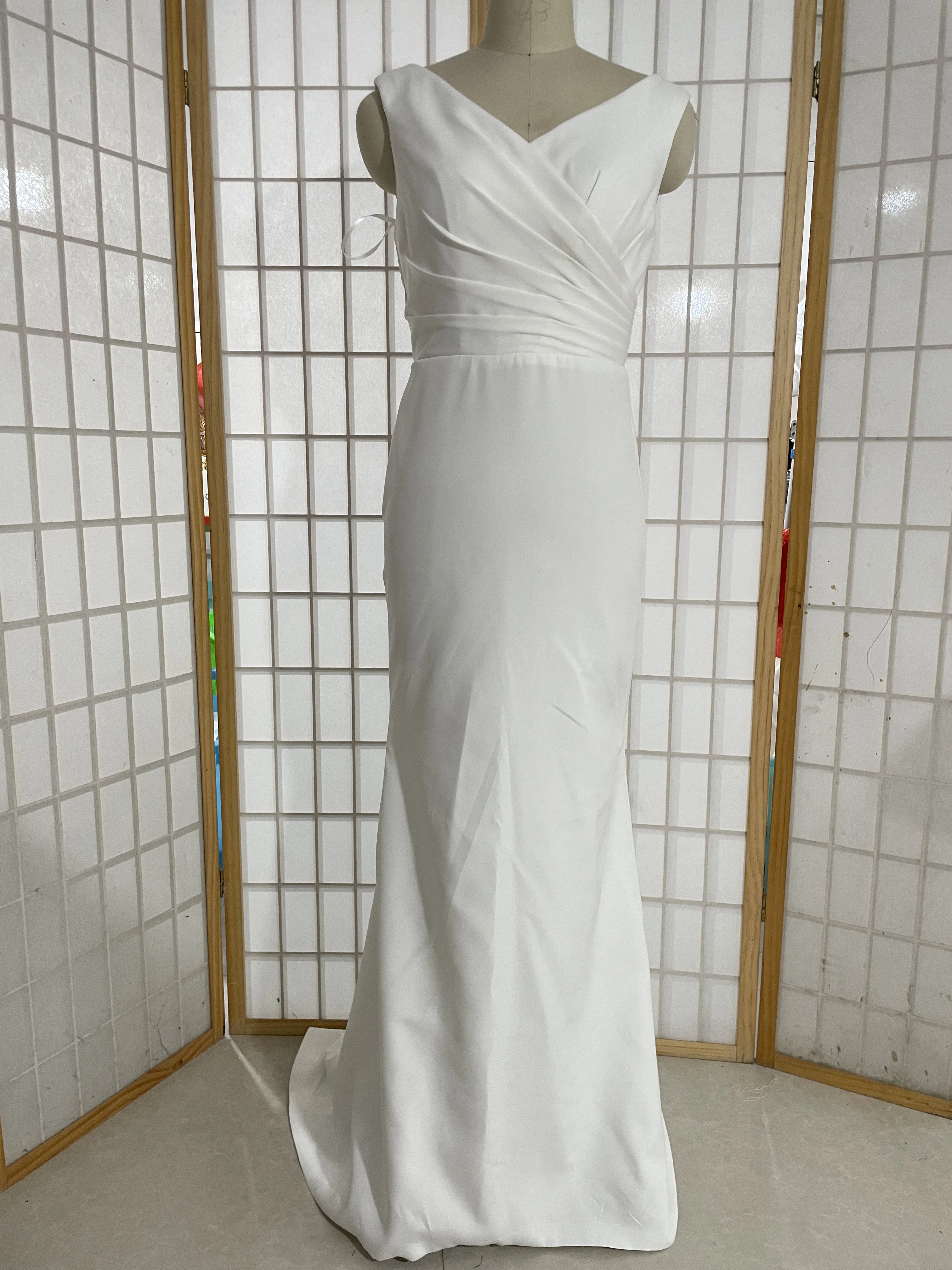 

S satin light wedding dress Mori series 2023 new bride fishtail travel shooting simple out gauze drag tail small dress