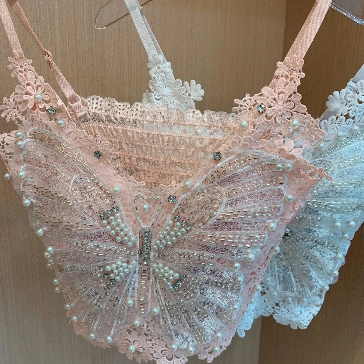 

2025 New Women Heavy Beading Rhinestone Sweet Butterfly Vest Top Fashion Versatile Camisole Undershirt With Chest Pads Women