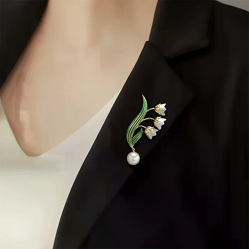 Fashion Plant Bell Orchid Flower Brooches Women Clothing Coat Jewelry Party Accessories Gifts
