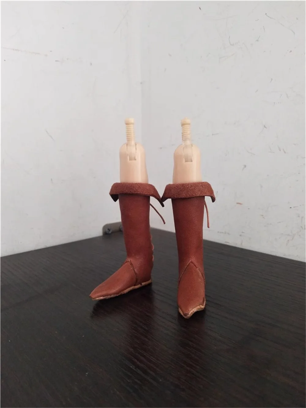 1/6th COOMODEL Old Vintage Knight Warrior Hollow Shoe Boots Toys Model For 12" Action Figure Doll Scene Component