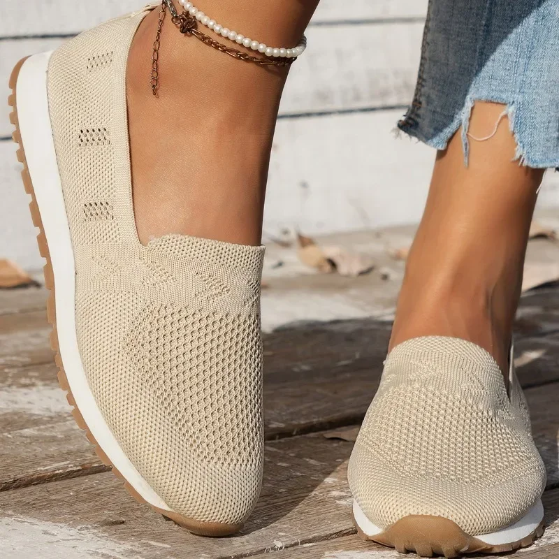 Women's shoes 2024 new solid color casual flat shoes spring fashion slip-on round toe women's mesh breathable vulcanized shoes