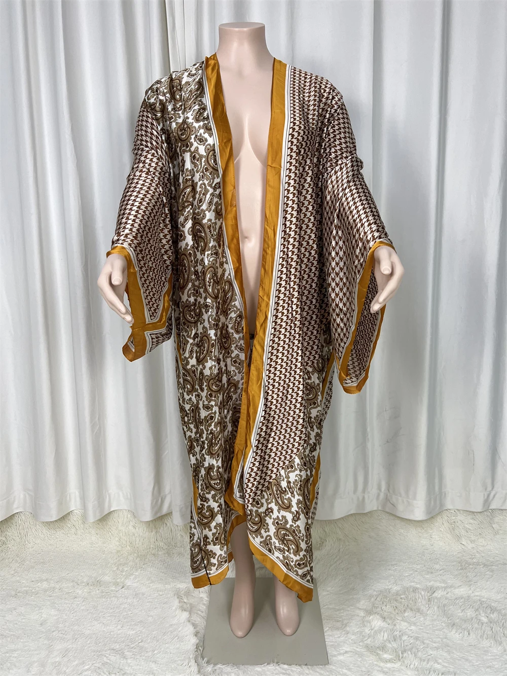 

2024Saudi Arabia's Loose Silk Maxi Dress Summer Beach Bohemian Robe Africa Kaftan Swim Cardig Suit Batwing Sleeve Women Printed