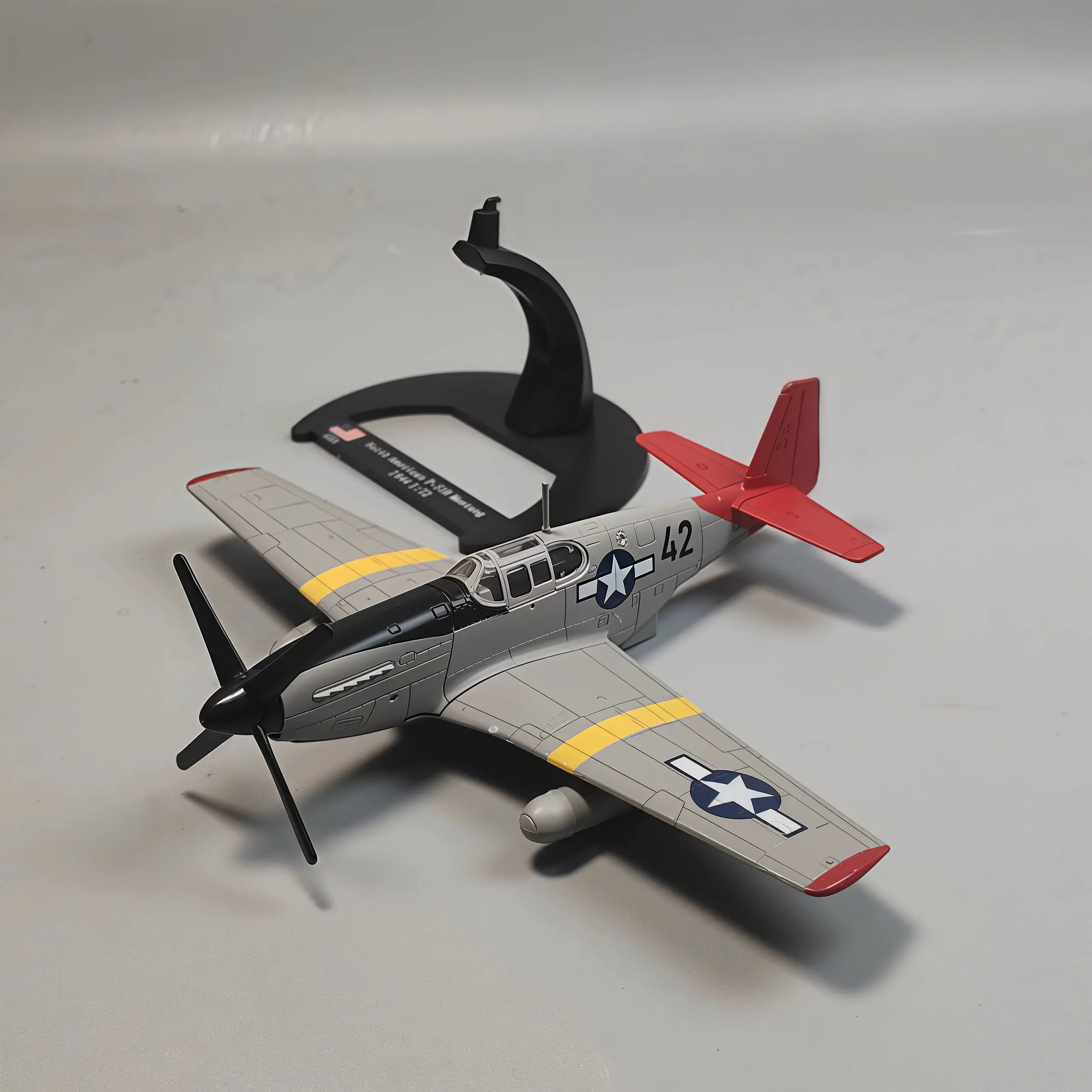 Diecast 1/72 Scale P-51B Fighter Simulation Alloy Finished Aircraft Model Souvenir Hobby Collection Decoration Gift