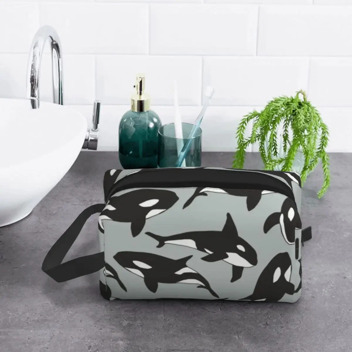 Custom Orca Killer Whale Toiletry Bag for Women Ocean Life Makeup Cosmetic Organizer Ladies Beauty Storage Dopp Kit Box