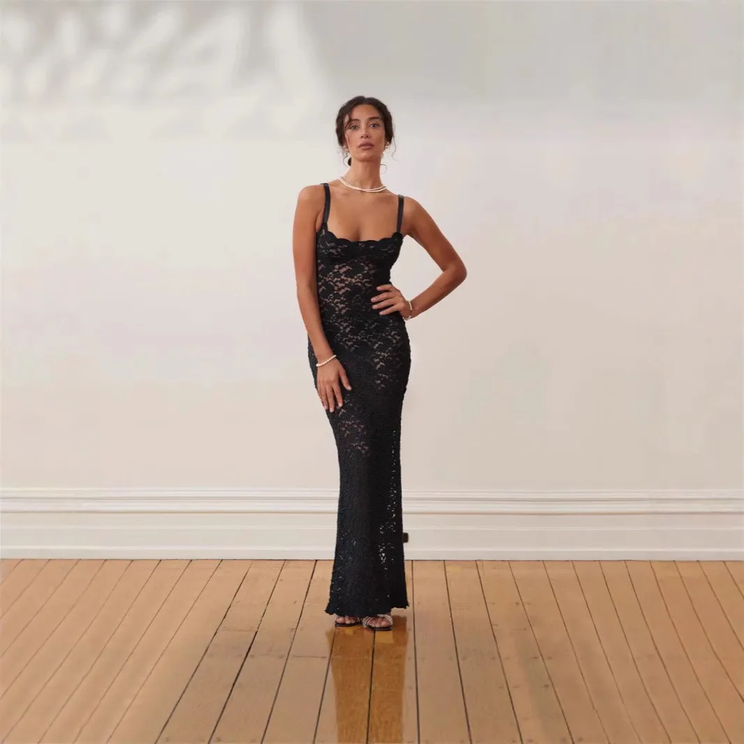 Vestido Midi Renda Transparente Festa - usage example