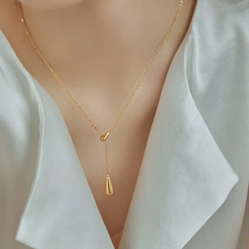 2022 18K Gold Plated Water Drop Tassel Necklace Women's Clavicle Chain Adjustable Length Never Fade Titanium Steel Necklace