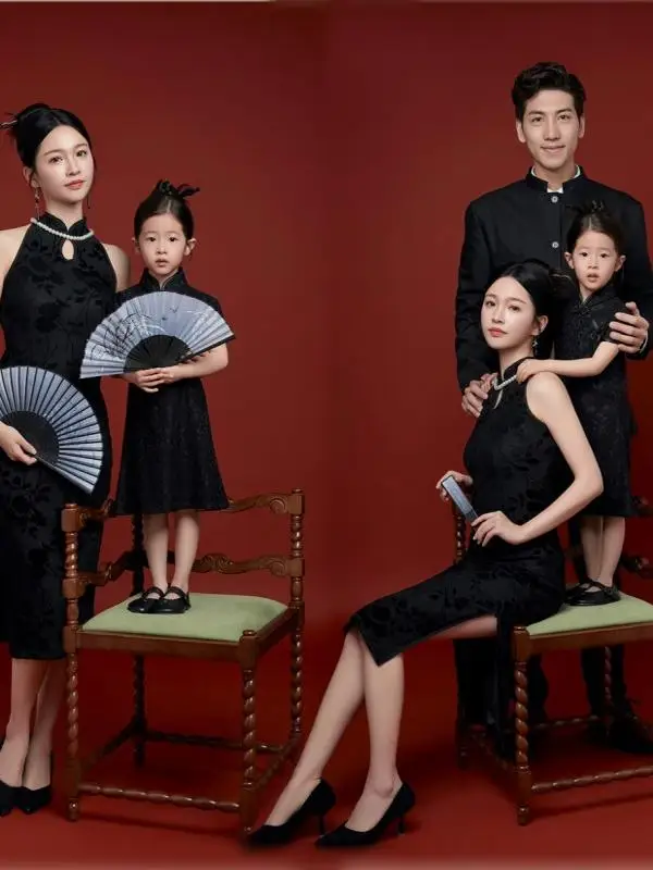 

Одежда для семейной фотосессии в ретро-китайском стиле: одинаковые наряды для трех поколений, для фотосессий в студии, для детей и взрослых