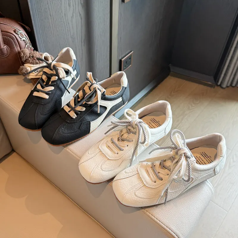 Women's Casual, Versatile Sneakers with 3cm Built-in Heel Lift
