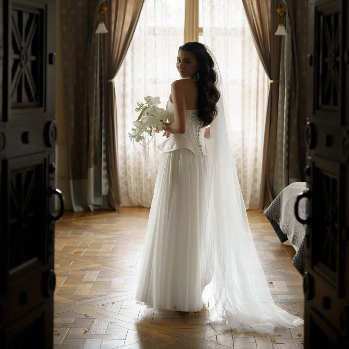 A Line Corset Boned Ivory Satin Bridal Gowns Customized Fully Lined Lacing Up Tulle Full Length Two Pieces Wedding Party Dress