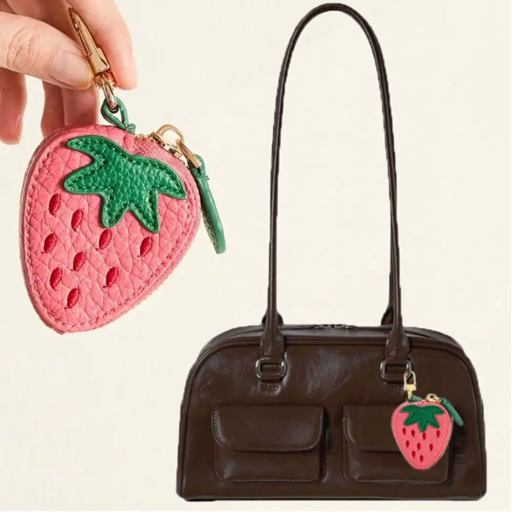

Strawberry Coin Purse Bag Pendant Charm Cute Mini Pouch Coin Wallet Keychain Sweet Style Korean Women Gifts Bag Hanging Ornament