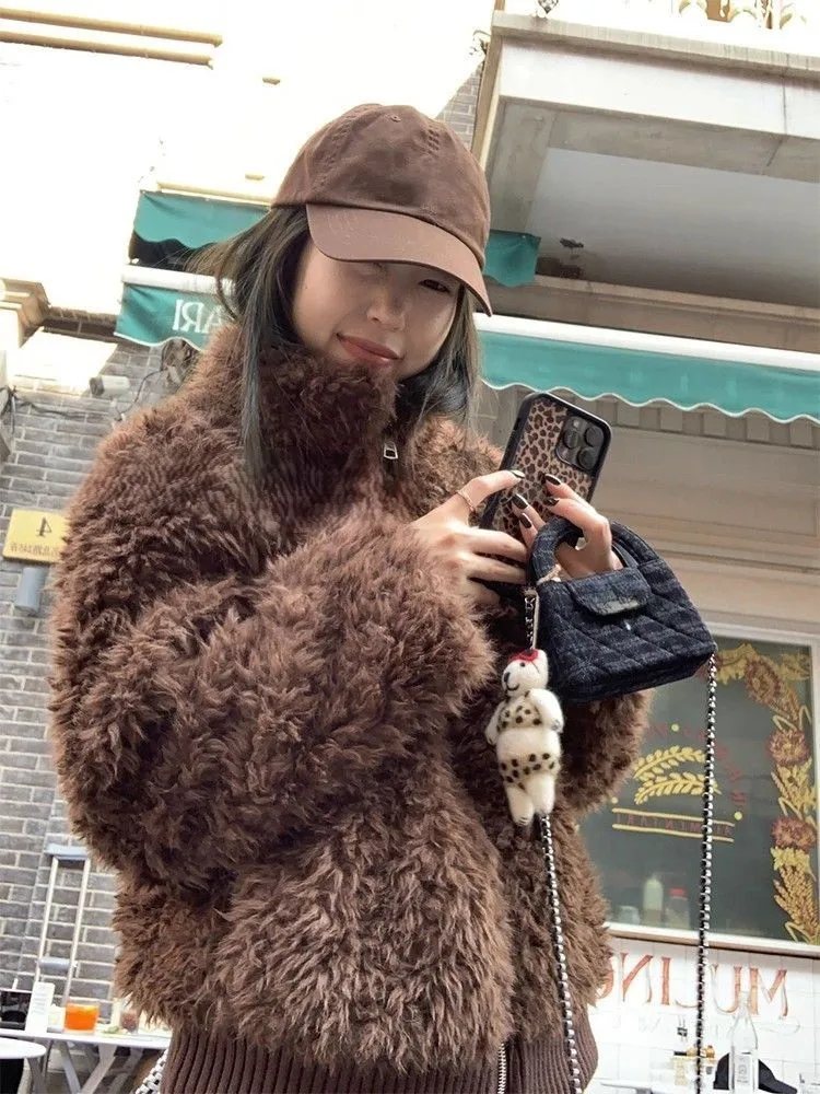 

Куртка из овечьей шерсти, шуба, женская куртка-пуховик с высоким воротником, легкая стеганая конструкция, водоотталкивающая оболочка, карман на молнии, детали