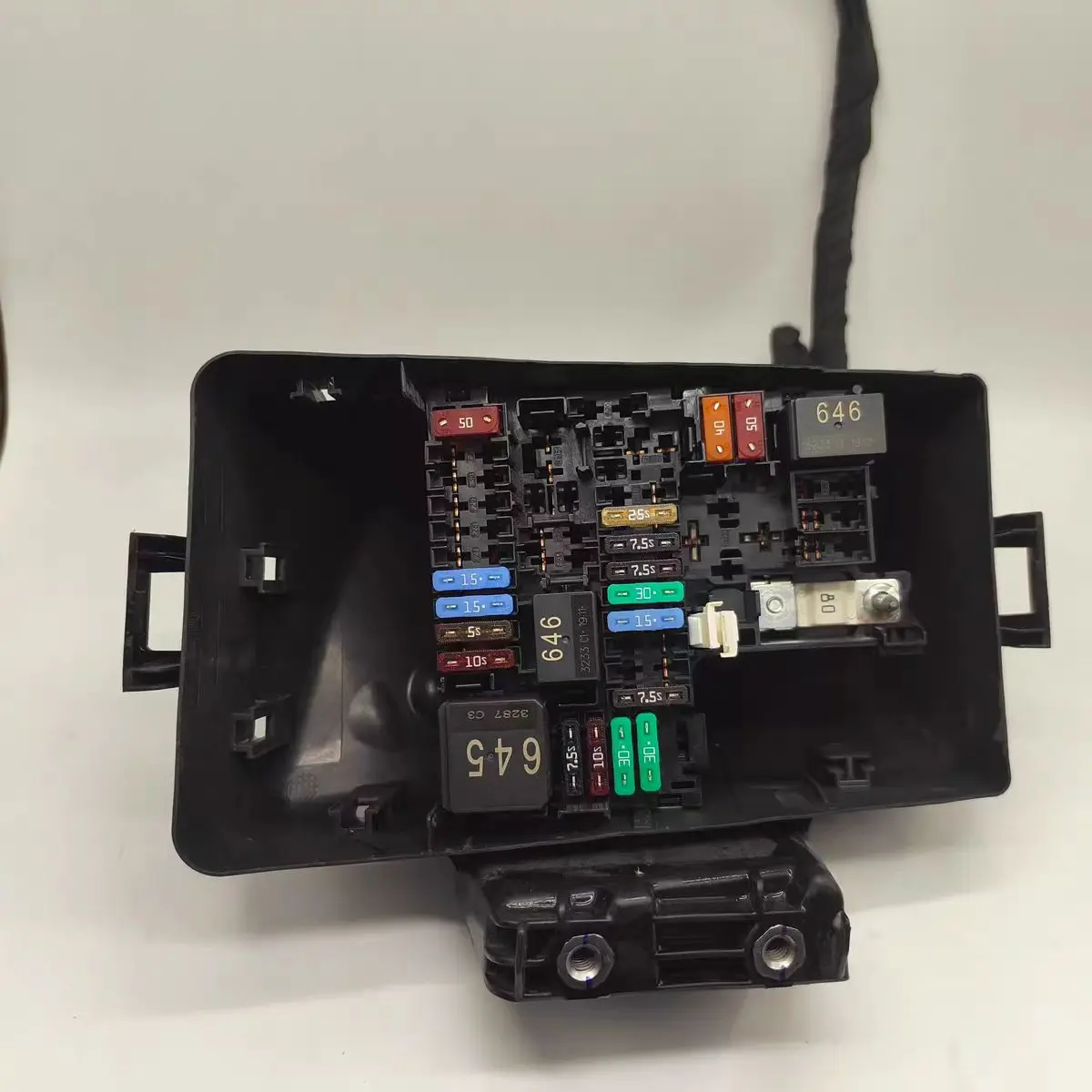 1EA 937 548Volkswagen ID3 ID4 ID6 Golf Lingdu Touan Weiran Engine Bay Central Fuse Box Assembly Auto Sensor