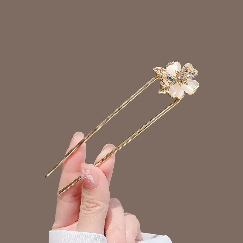 Elegant Crystal Opal Flower Hairpin for Women Metal U-shaped Hairpin Chinese Ancient Style Cheongsam Hanfu Accessories