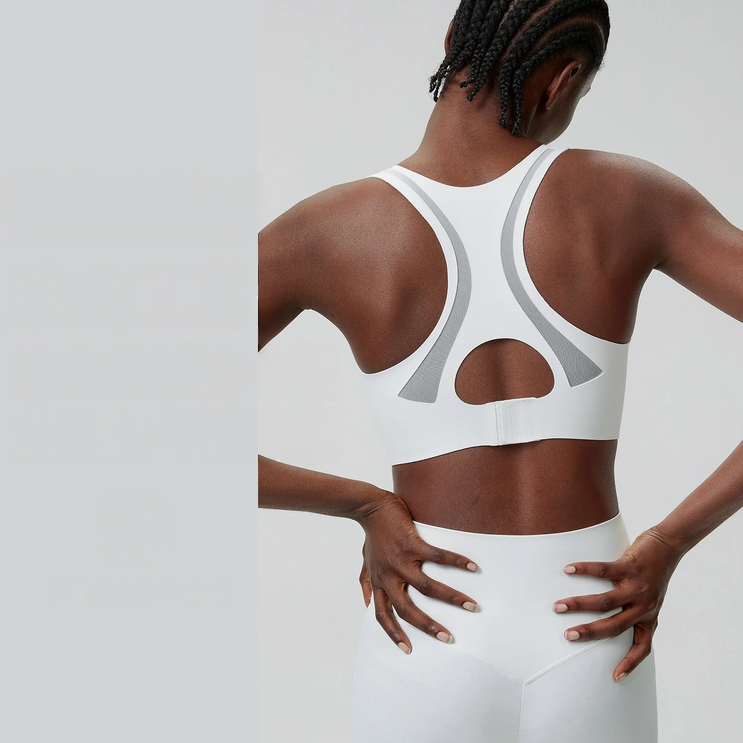 One-piece seamless cup all-around support sports bra for women, cross-border large size, anti-shock, fitness and yoga bra