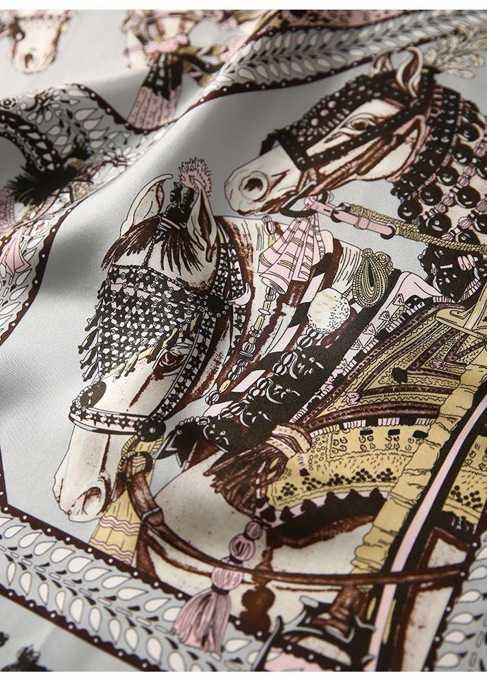 

Horse Mulberry Silk Scarf Luxury Designer Square Shawls Hand-Rolled Edges Bandanas Tops Accessories Head Hair Bag Decorations