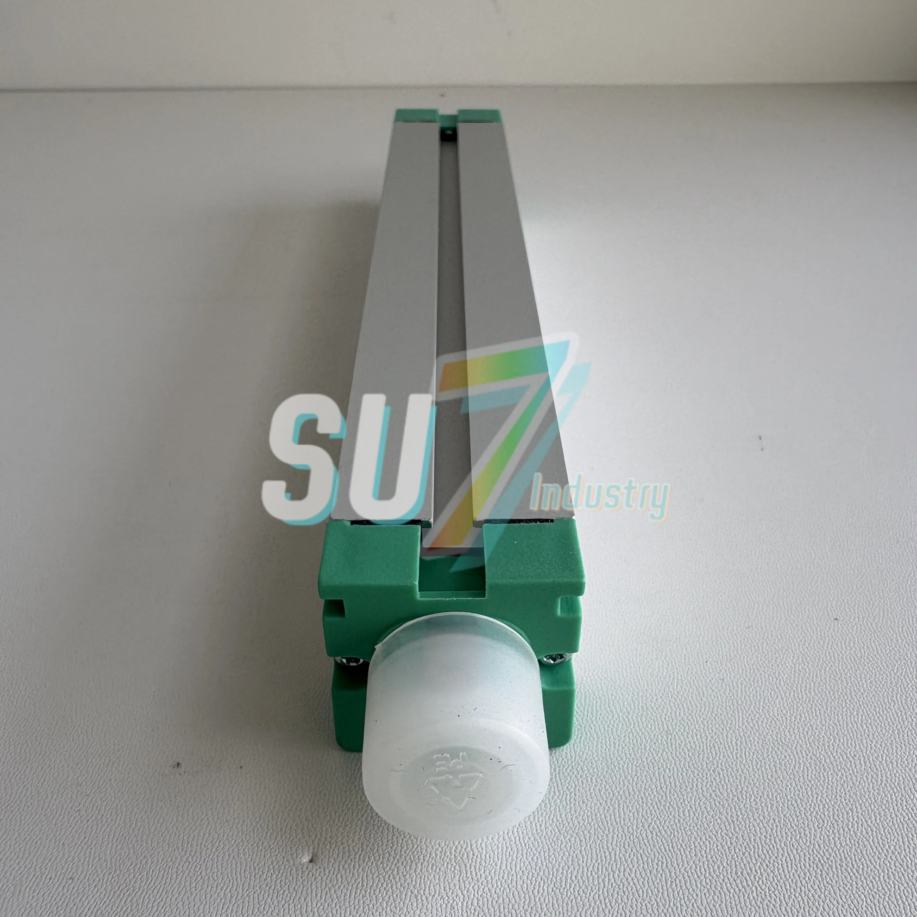 مستشعر الإزاحة LT-M-0150-S أصلي جديد