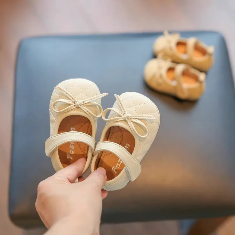 

Simple Toddler Single Shoes Little Princess Dress Shoes Baby Girl Outdoor First Walking Shoes Sandals Suitable for 0-3 Years Old