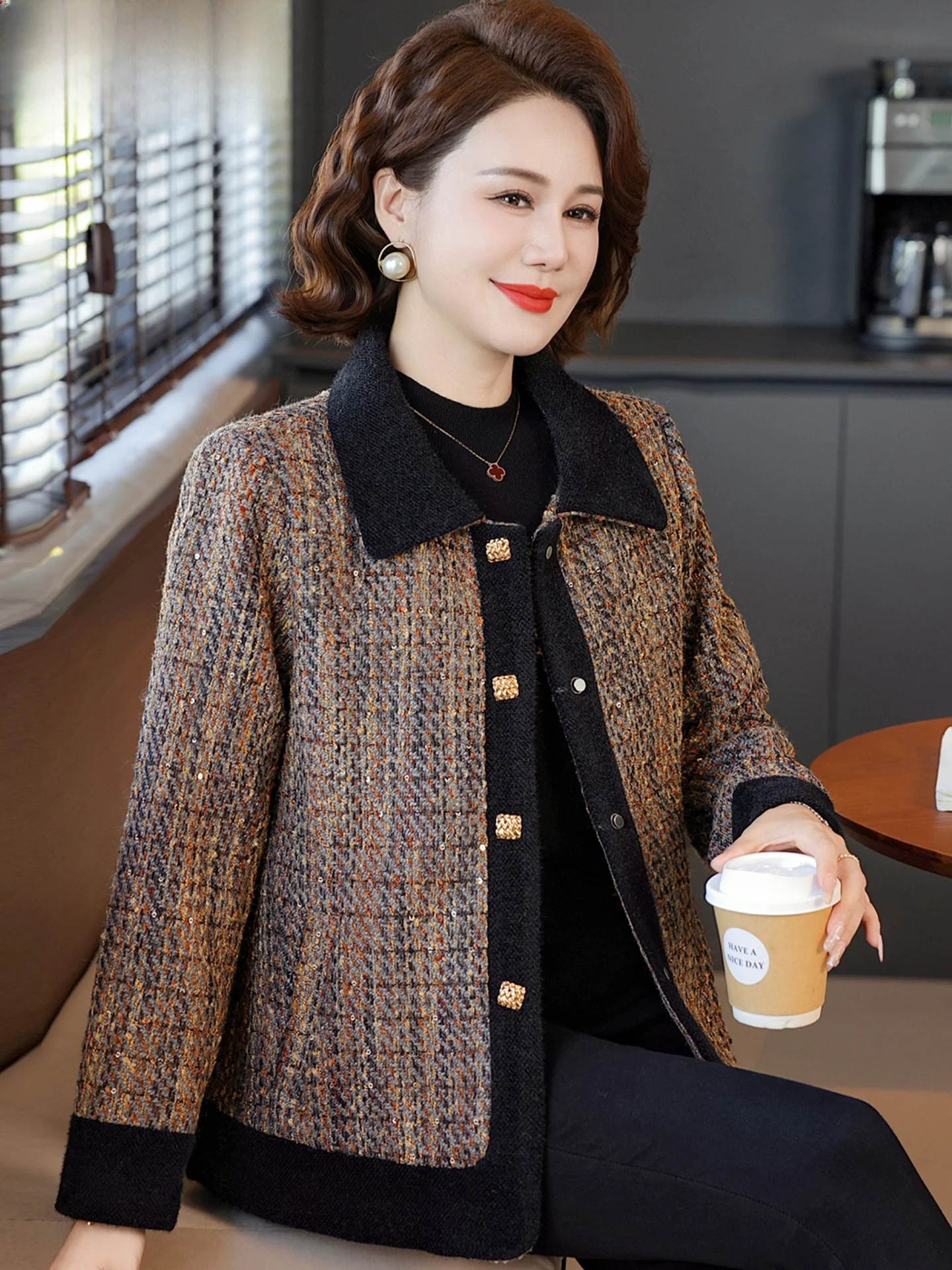 

Шикарный короткий пиджак/жакет в корейском стиле для женщин среднего и старшего возраста, осенняя модная высококачественная одежда