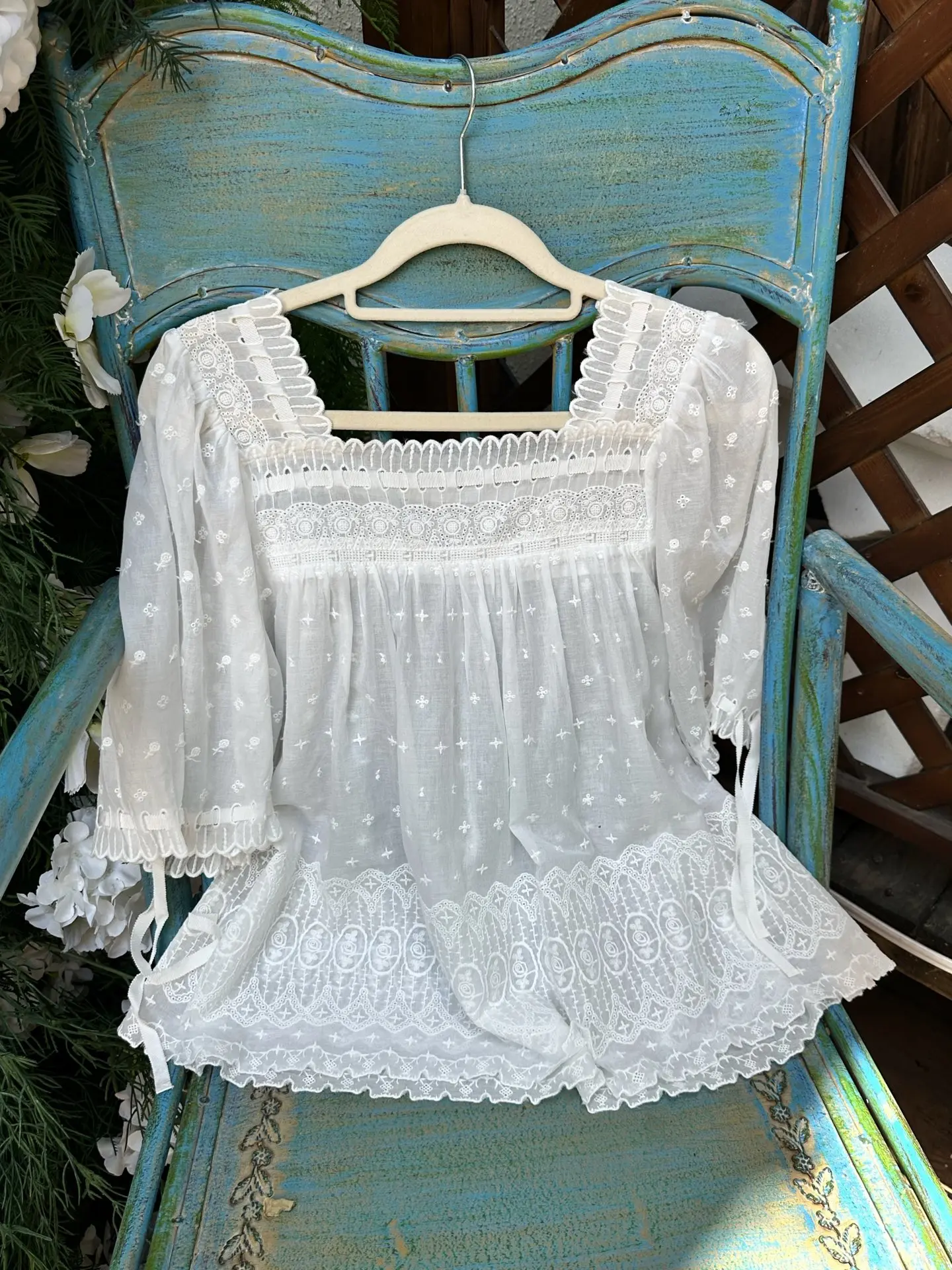 

Heavy Embroidery Women White Shirt 2026 Summer Ribbon Decoration Short Sleeve Square Collar Fashion Loose Cotton Blouse Tops