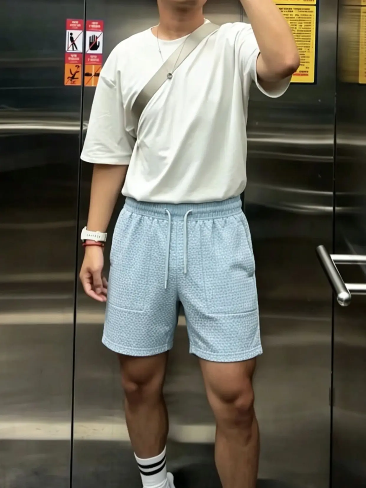 Advanced Stylish Cotton Feel Bubble Weave Honeycomb Texture Breathable Men's Outdoor Fitness Shorts Polyester Spandex Blend