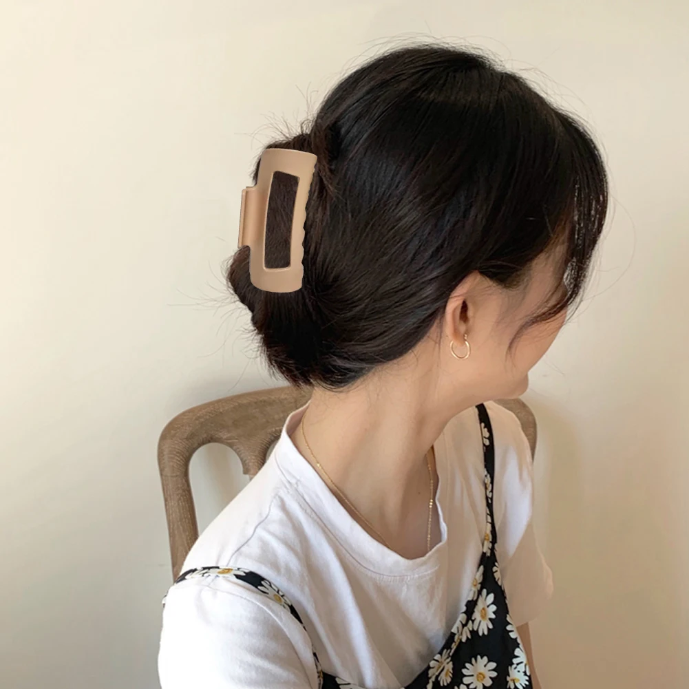 

Силиконовая нескользящая заколка-краб для волос в форме облака для женщин и девочек (коричневая)