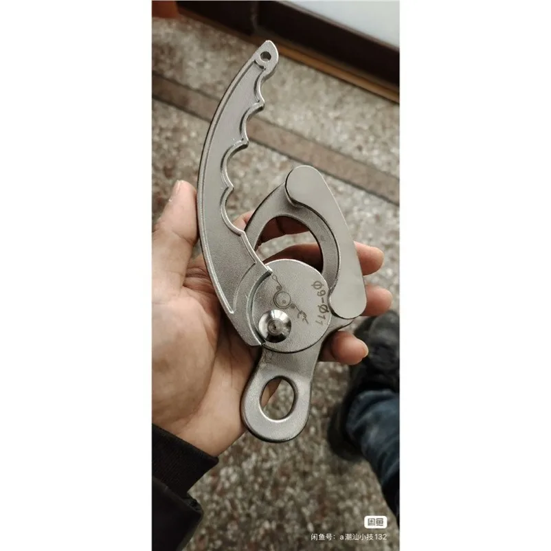 Aerial Work Rope Descender, Small and Lightweight Climbing Self-locking Slow Descent Protector