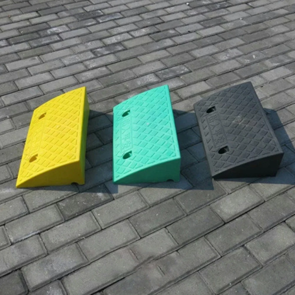 

Hard Plastic Ramp Pad for Car Motorcycle Wheelchair Lightweight Durable Non Slip Curb Step Slope Garage Use
