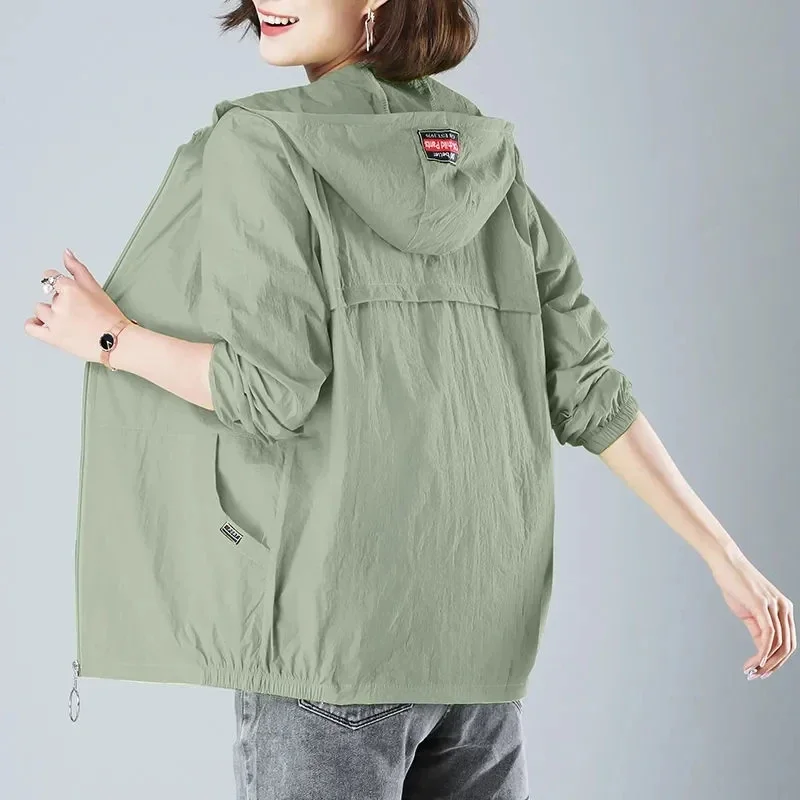 

New Fashion Summer Sun Protection Clothing Women Hooded Short Breathable Loose Print Thin Casual Sun Jackets Female Coats D725