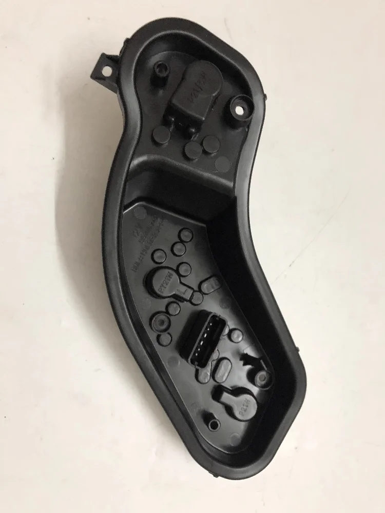 AADD-For NISSAN 2011-2018 SUNNY  Car Rear Taillight Holder  Light Bulb Socket  Circuit Board  Accessories