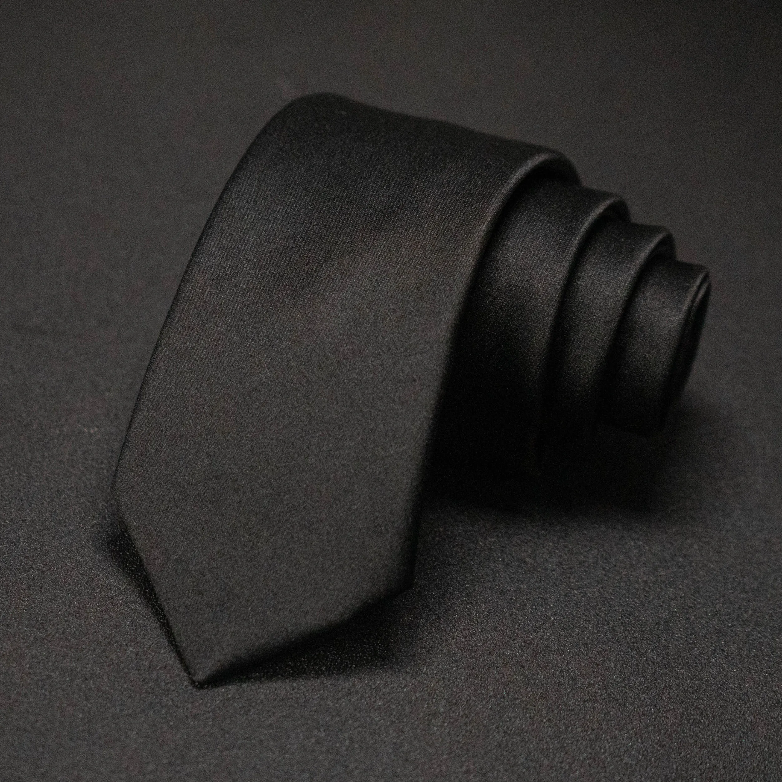 6cm Schmale Einfarbige Herren-Krawatte Blau Schwarz Schlichte Formelle Krawatte Mehrfarbig Optional Cosplay Rollenspiel Geschäft Hochzeit Party – Detail 4