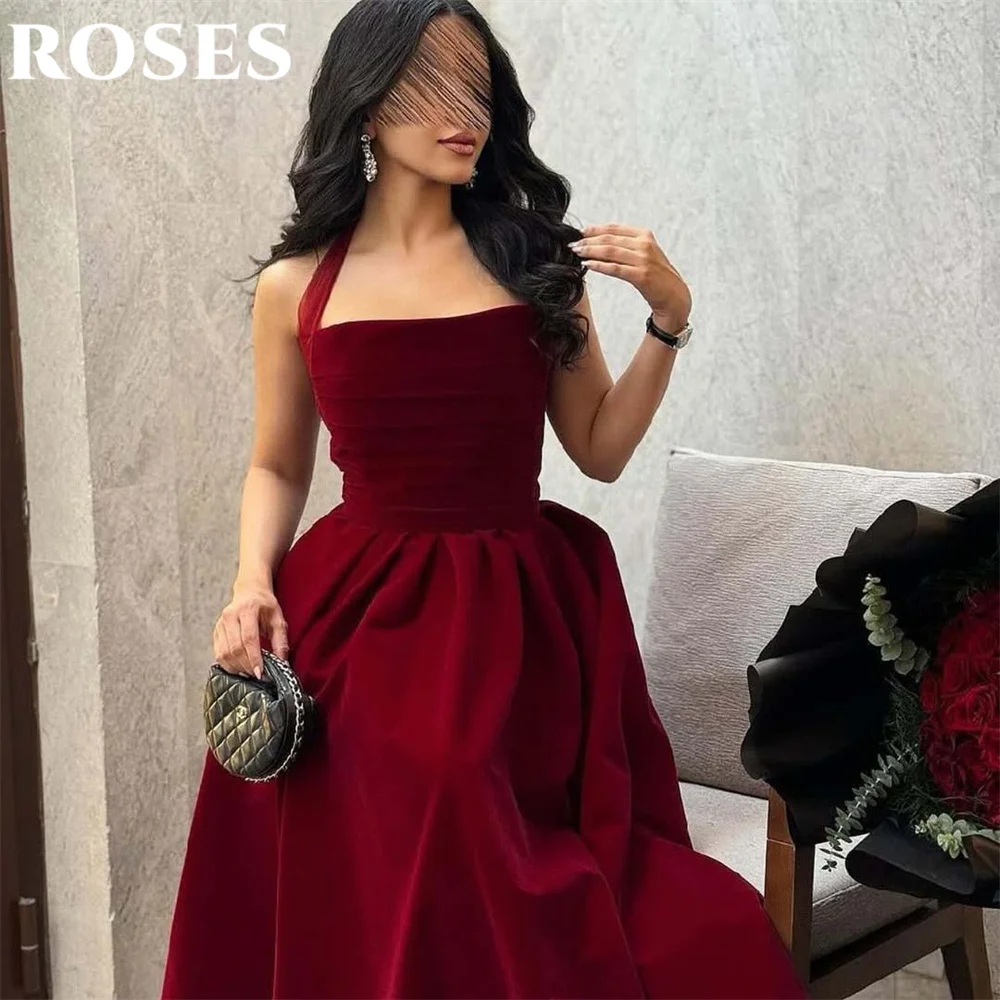 

ROSES Stunning Red Halter Evening Dresses Sexy Sleeveless Satin A-Line فستان سهرة Sexy Simple Pleats Party Dresses Cust