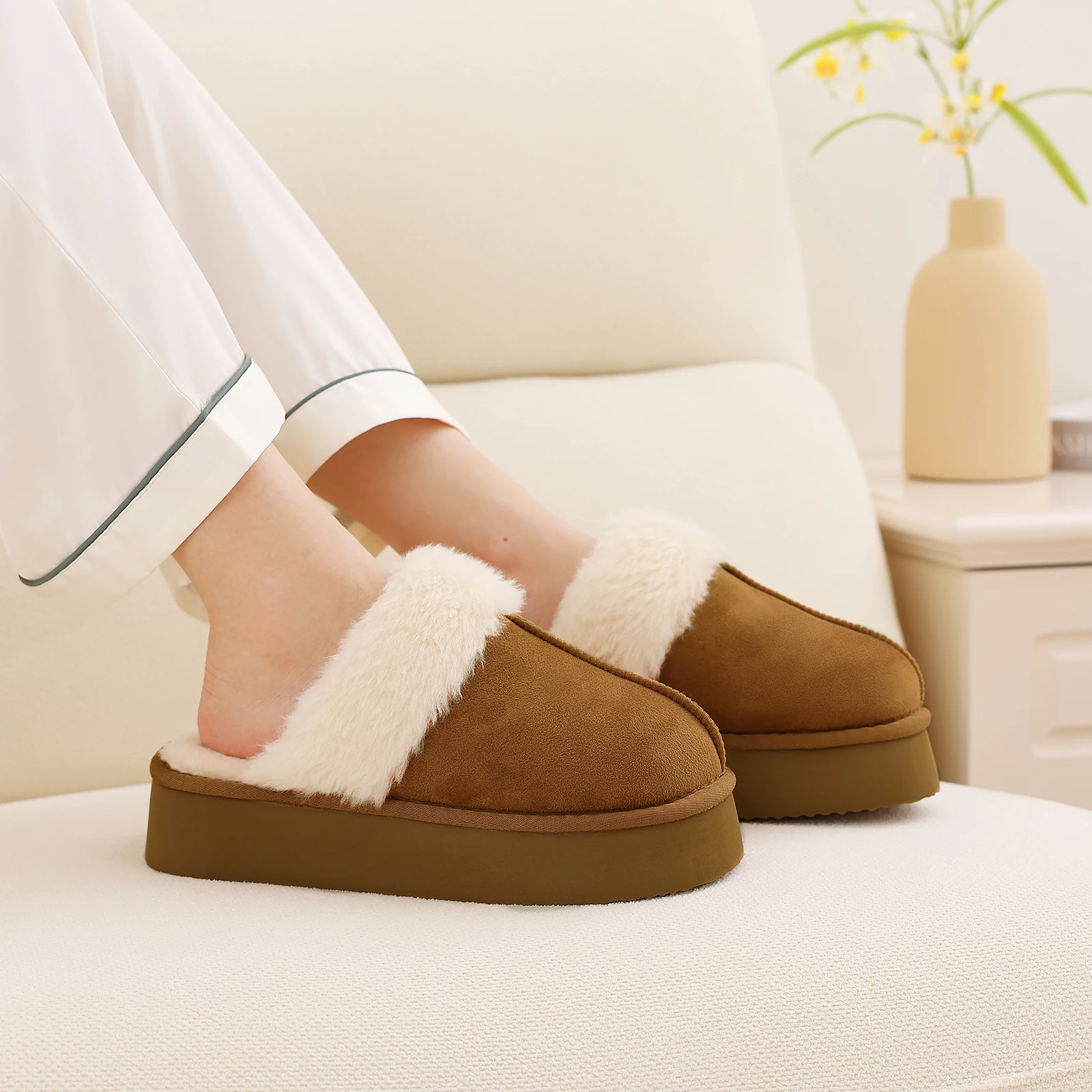 Kidmi Winter Fuzzy pantofole piattaforma interna soffici pantofole da donna camera da letto antiscivolo pantofole da donna con scarpe in Memory Foam