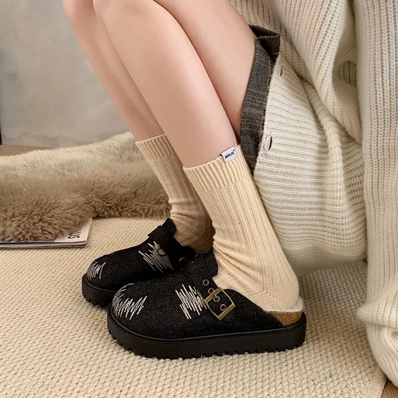 Womens Velvet Slippers with Belt Buckle Mid-heel Close Toe Non-slip and Wear Resistant 2024 New Winter PU Black Cotton Slippers