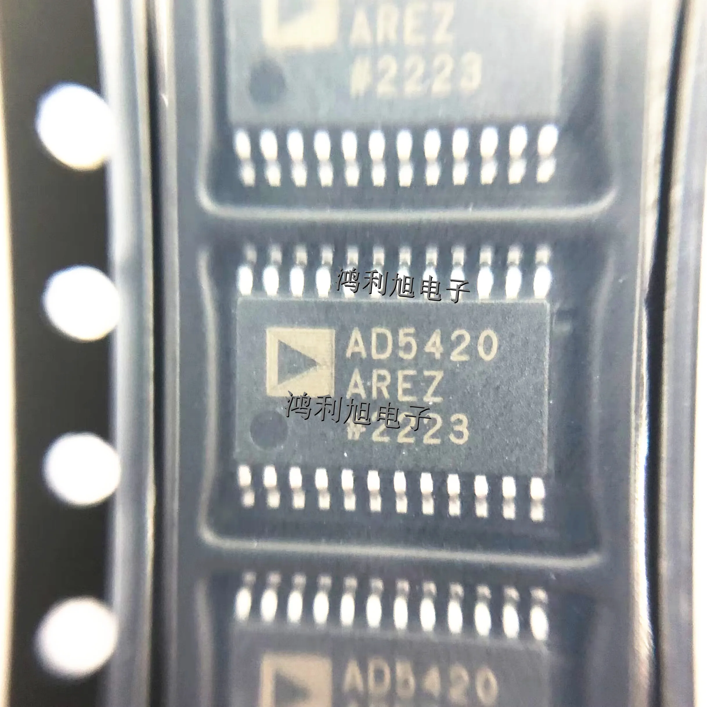 1PCS/Lot AD5420AREZ AD5420A  AD5420AREZ-REEL7 DAC 1-CH Segment 16-bit 24-Pin TSSOP EP T/R