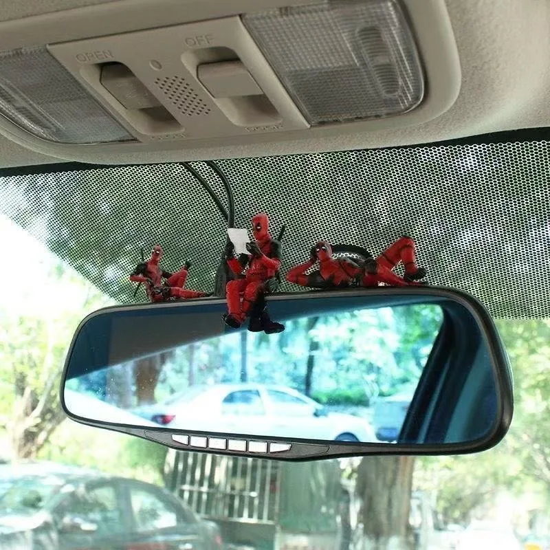Deadpool أنيمي الكرتون البضائع Deadpool اكسسوارات السيارات الزينة الداخلية للرجال النساء أزياء شخصيات سطح المكتب العصرية