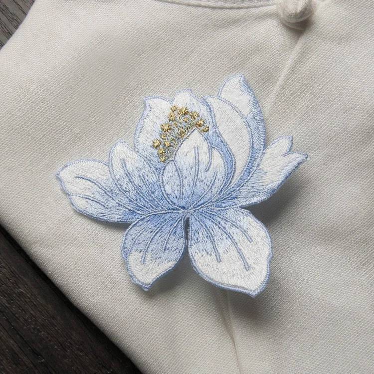 1Pcs Lotus Embroidery Iron on Sew on Patches for Clothing Appliqued DIY Hat Coat Dress Pants Accessories Cloth Sticker