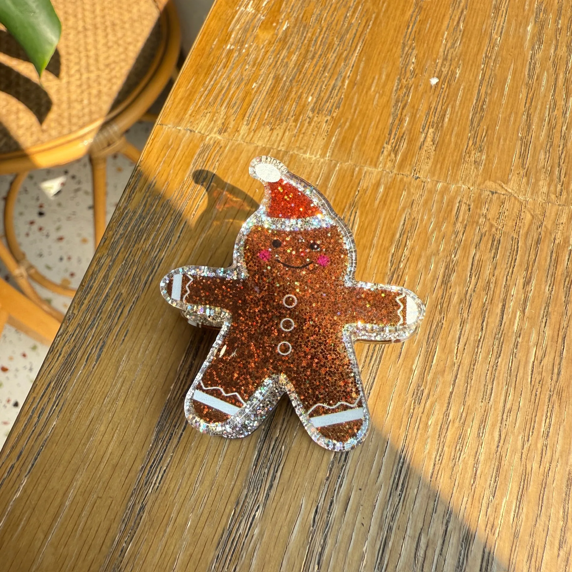 

NEW Little Gingerbread Man Hair Claw Cute Christmas Dress Up Party Gift Acrylic Hair Claw Clips Hair Accessories for Women Girls