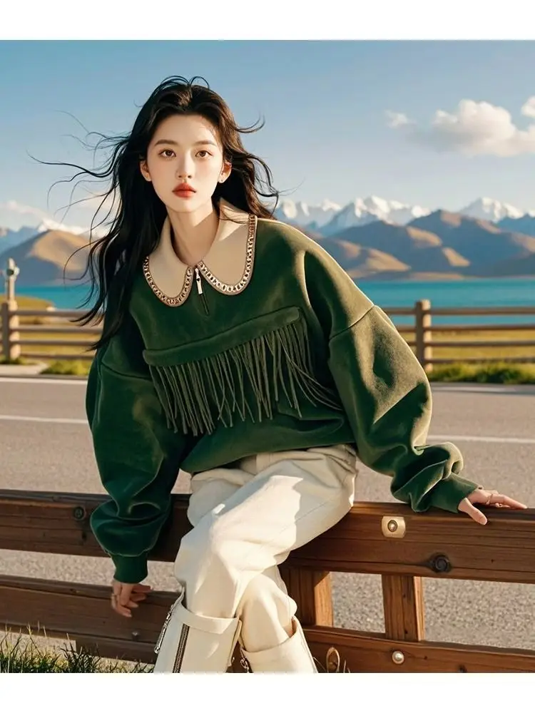 Nowe modne bluzy na jesień i zimę 2025, niszowa moda, luźny krój, kołnierzyk typu doll, aksamitna bluza.