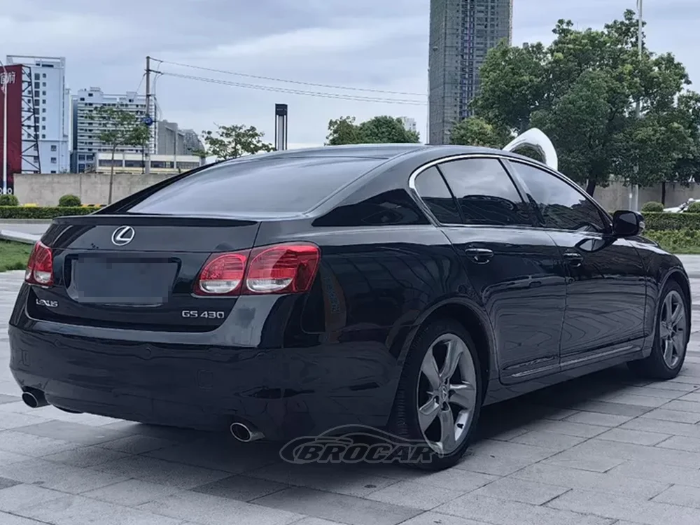 مراجعات ونصائح لـ GS 2008: تفاصيل مفصلة عن غطاء الخلفي لسيارة لكسس GS 2005-2011