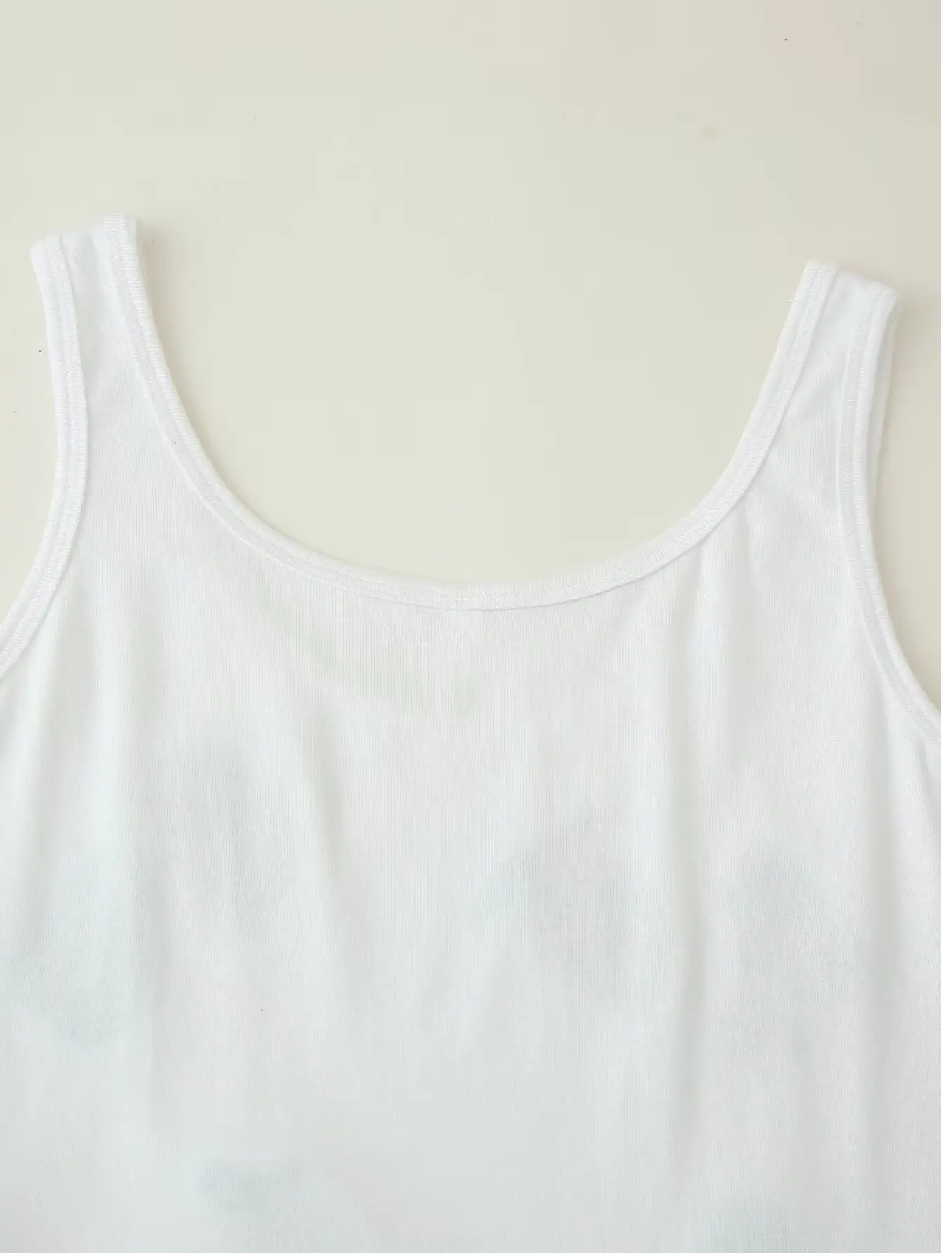 سترة صيفية غير رسمية جديدة لعام 2025 بسيطة بقصة ضيقة ومتعددة الاستخدامات وخرز فواكه قصير مطرز سترة قصيرة #6