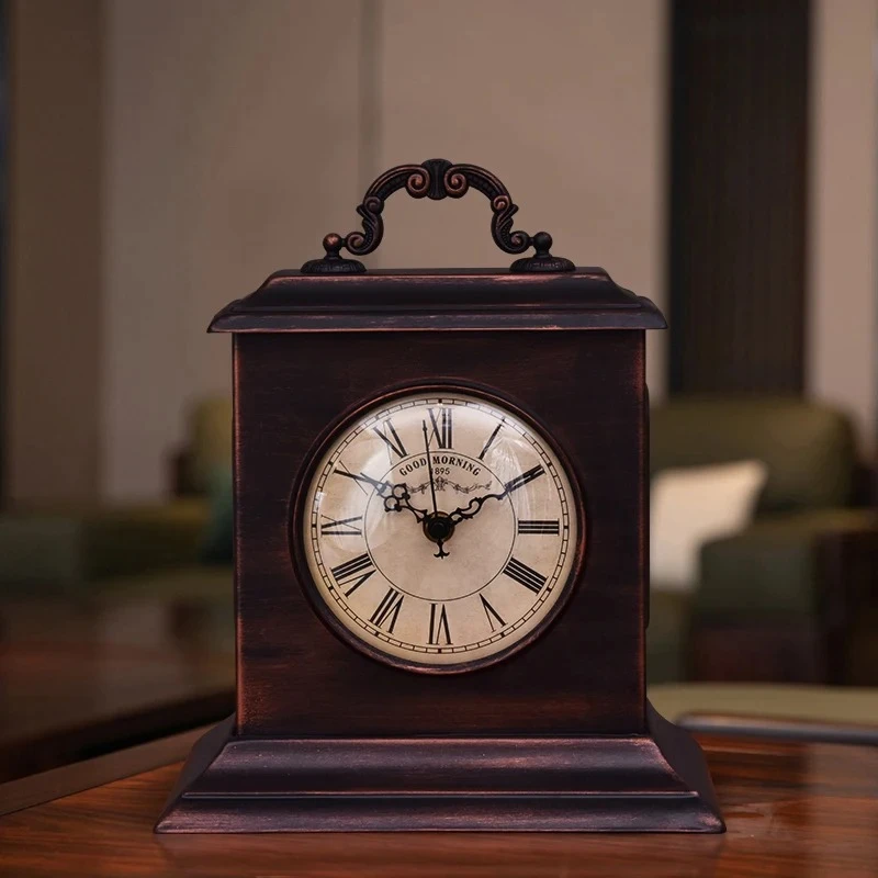 Vintage American Style Retro Desk Clock  European Classical Quartz Clock  Nostalgic Living Room Decor  Republic Era Table Clock