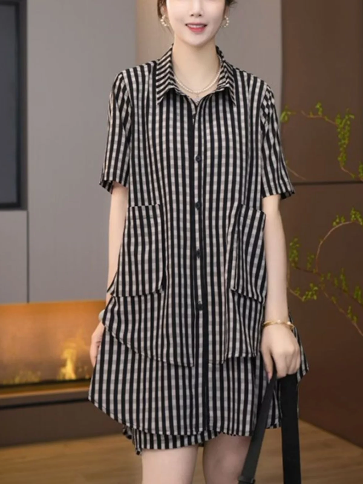 

Women's Fashion Print 2025 Summer New Western-style Long Tops Shirts and Shorts Two Piece Sets for Women Plus Size Clothing Wh23