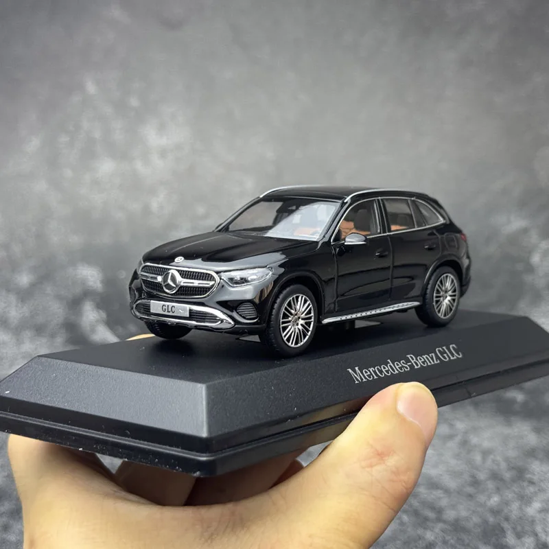 

iScale 1/43 GLC C254 X254 SUV off-road die-casting simulation alloy car model, boys' toy, adult collectible ornament.