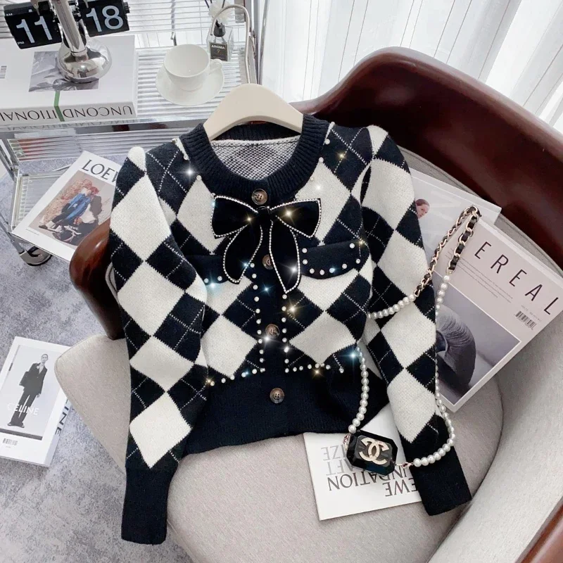 French Black White Plaid Knitted Cardigan Jacket Women's Internet Celebrity Popular Women Nail Fashion Elegant Beads Bow Sweater