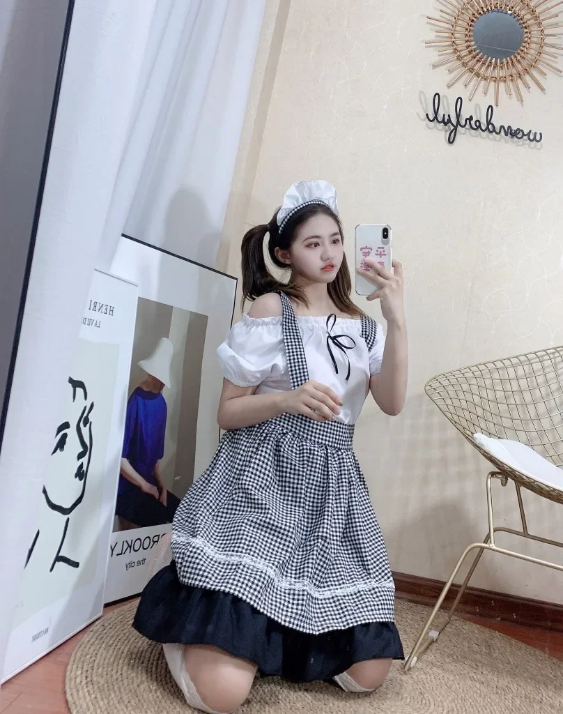 Cute Lolita Maid Costumes French Maid Dress Girls Woman Amine Cosplay Costume Waitress Maid Party Stage Costumes