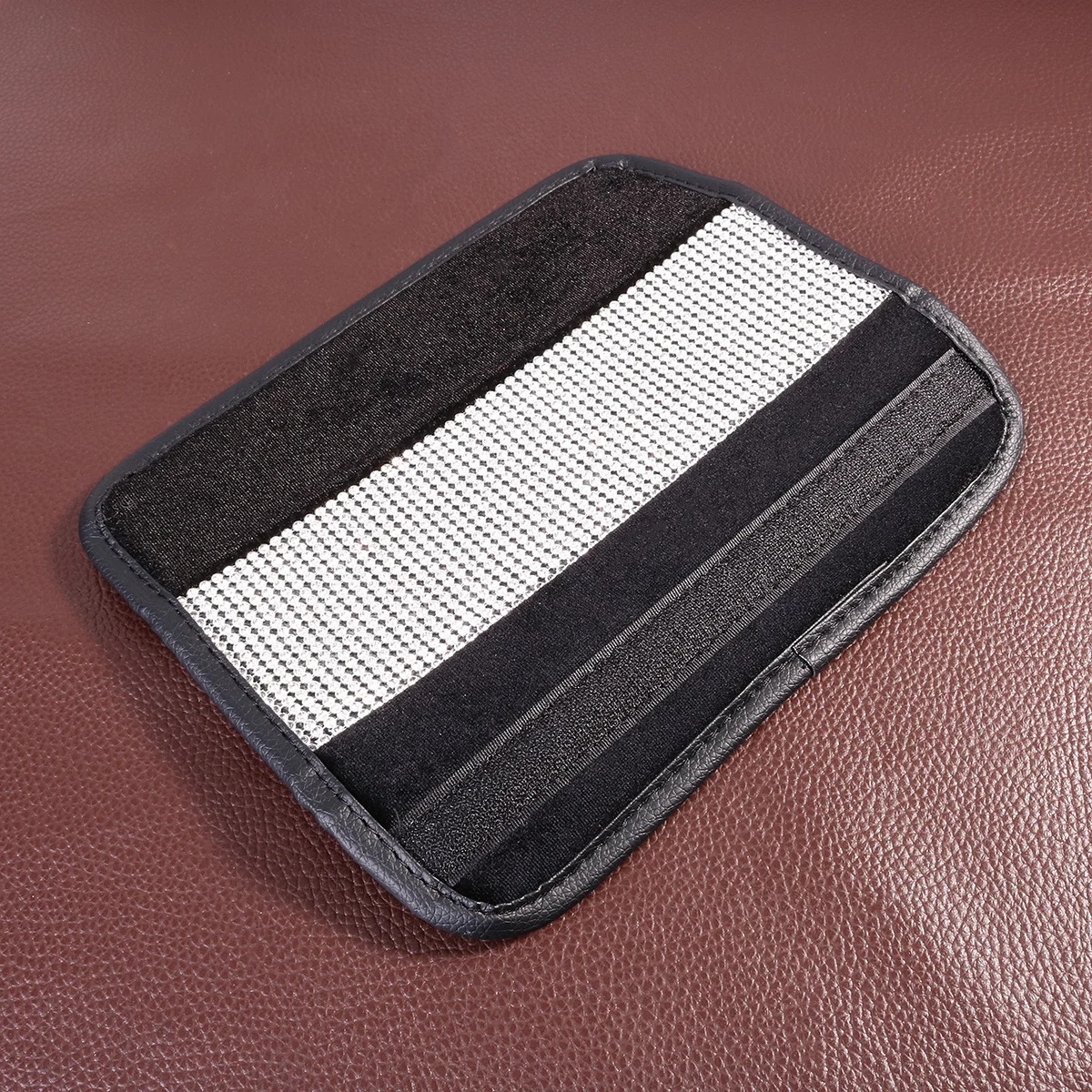 

Rhinestone Shoulder Pad Luxury Protector Cover Safe Pad for Automotive Use